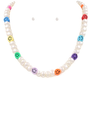 Pearl Smiley Necklace Set