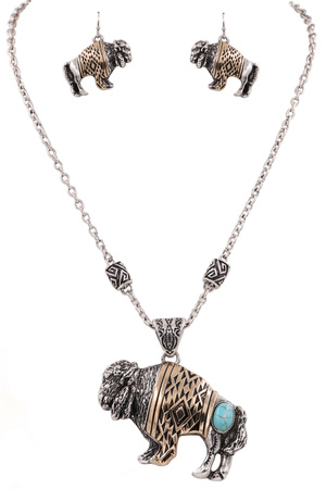 Bison Engraved Western Vintage Necklace Set