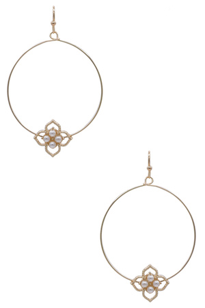 Metal Wire Clover Charm Dangle Earrings